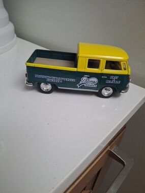 Green and Yellow Delivery Truck Toy - Kids Pickup Vehicle